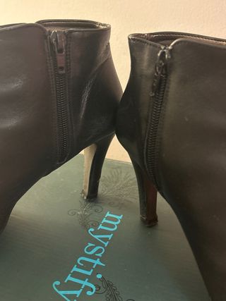 Botines de piel negros con plataforma talla 39