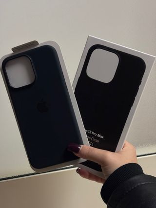 Cover MagSafe per iPhone 15 Pro Max