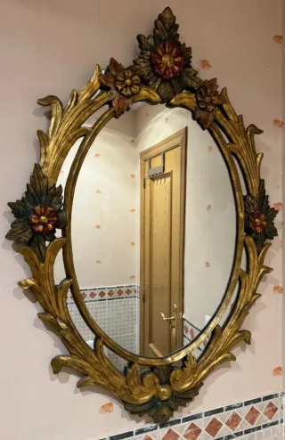 Antiguo espejo cornucopia elegante