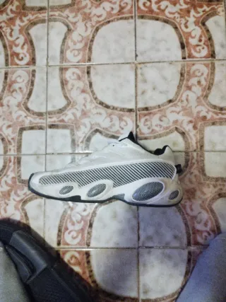 Zapatillas Nike Nocta Blancas y Negras