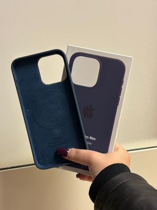 Cover MagSafe per iPhone 15 Pro Max