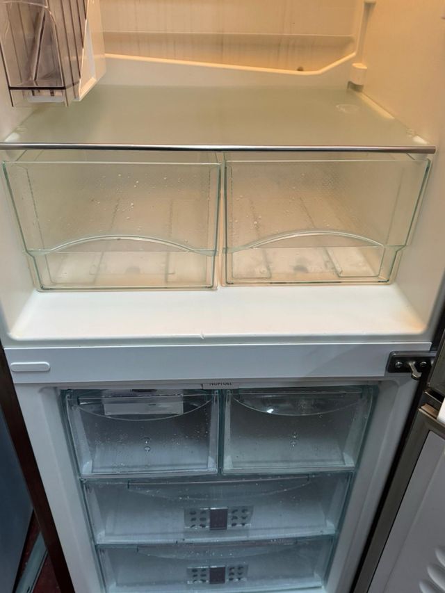 FRIGORIFICO COMBI LIEBHERR NO FROST INOX