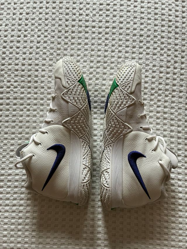 Nike Kyrie 4 Blancas/Azules/Verdes