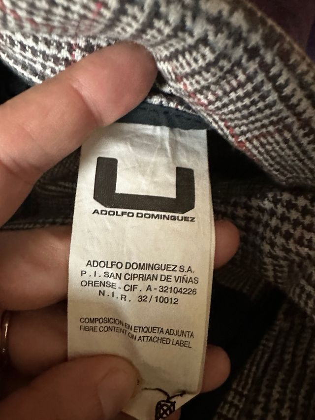 Pantalón Adolfo Dominguez cuadros gris y rojo