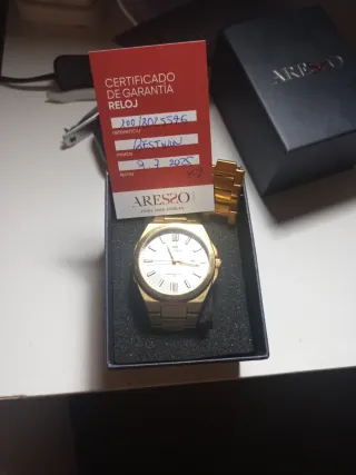 Reloj ARESZO Dorado Certificado Garantía