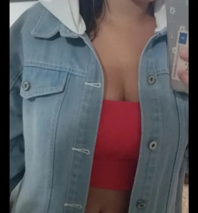 Chaqueta vaquera con capucha