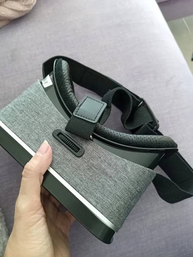 Occhiali per Realtà Virtuale