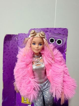 Barbie Extra n.3 con pelliccia rosa