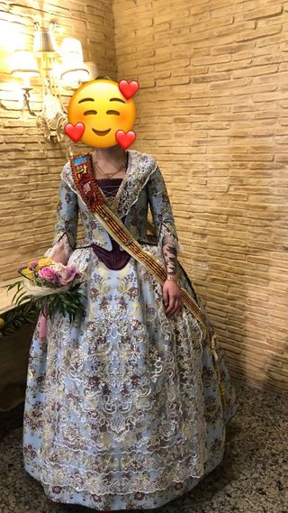 Traje de Fallera