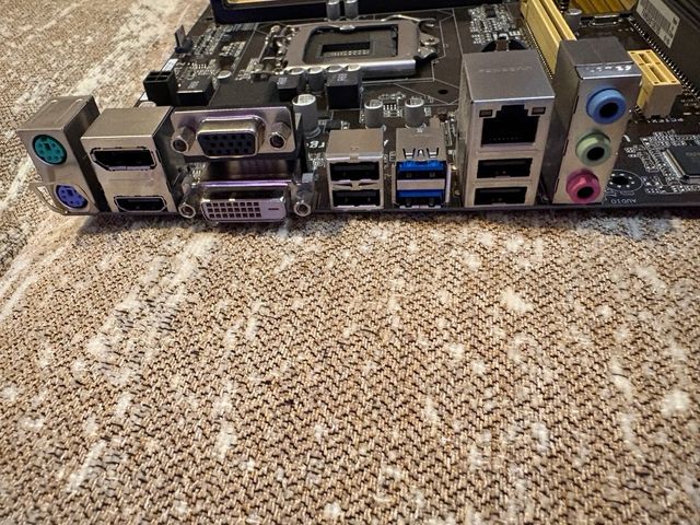 Placa Base ASUS B85M-E