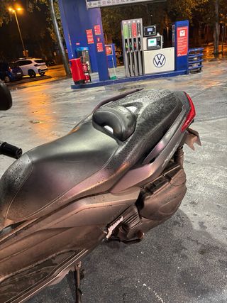 Yamaha Xmax 400 Negra