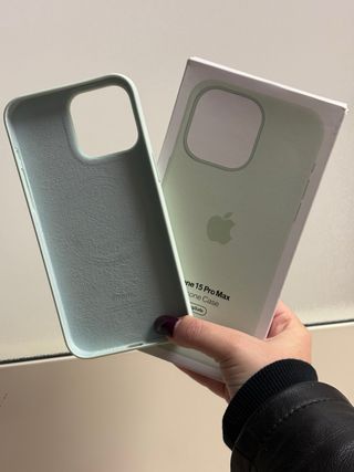 Cover MagSafe per iPhone 15 Pro Max