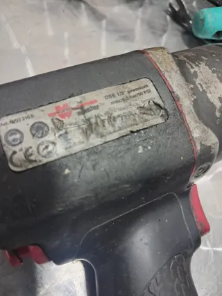 Pistola de impacto neumática