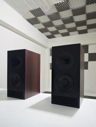 Crystal Sound Reality B8 Colunas