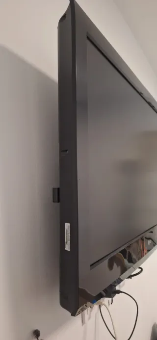 Televisor LG Negro de 37"