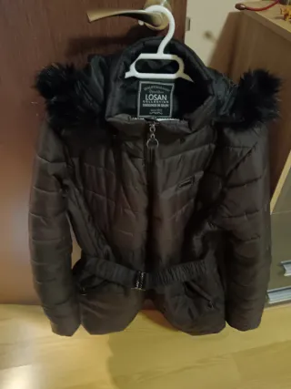 Abrigo LOSAN negro con cinturón