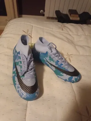 Zapatillas fútbol tacos Nike 39