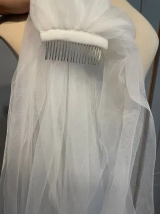 Velo de novia largo con encaje