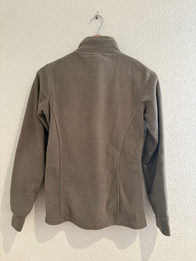 Chaqueta polar marrón