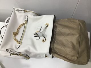 Mochila Michael Kors Beige 375€
