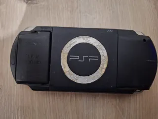 Consola Sony PSP Negra + Cargador