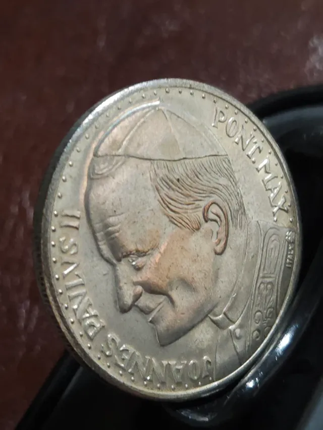 Lotto di 2 monete vaticane in argento di Giovanni Paolo II