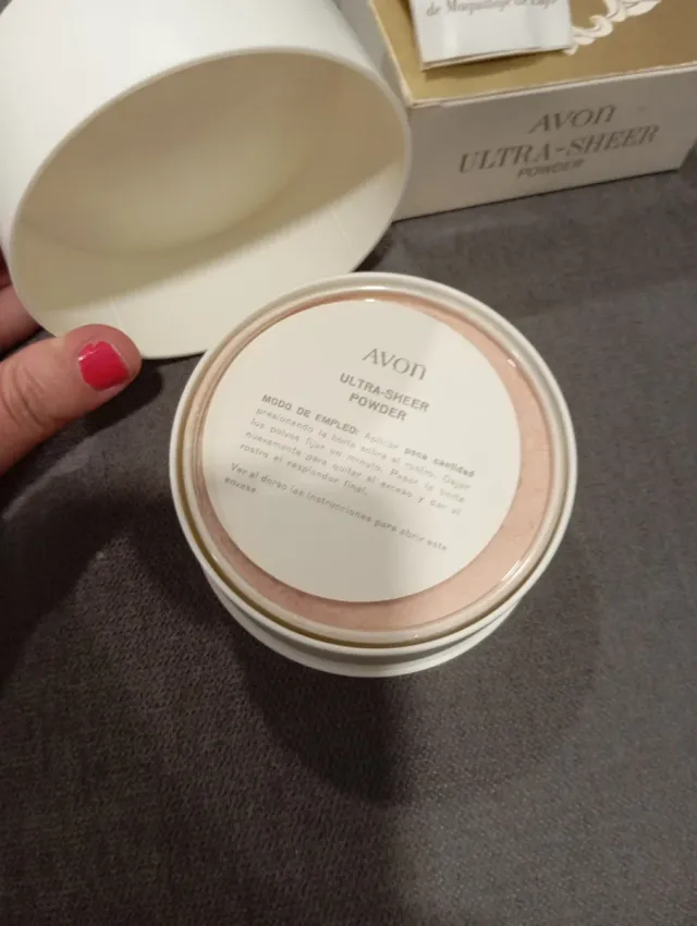 Polvera Vintage Avon Ultra-Sheer