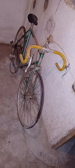 Bicicleta de carreras vintage Amat
