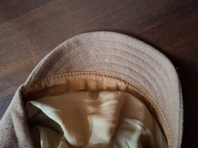 Gorra camel de lana. Camel.