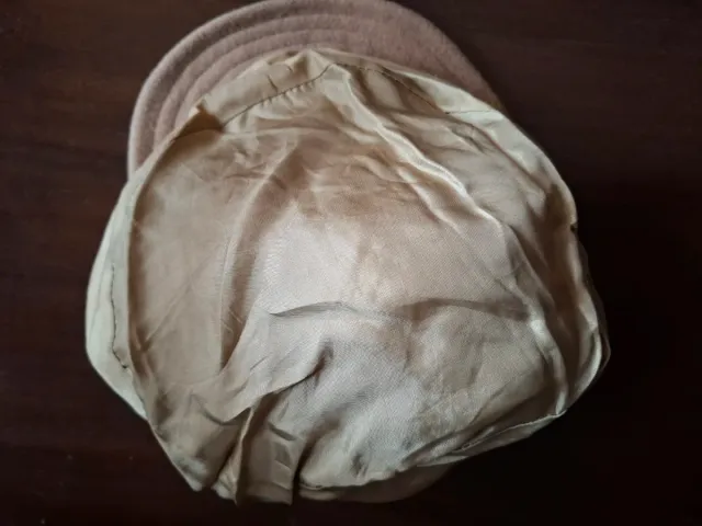 Gorra camel de lana. Camel.