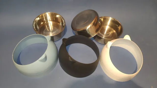 Lote arenero, rascador y bols para gato