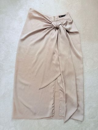 Falda larga de seda Zara