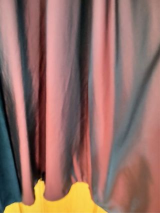 Abrigo capa diseño negro