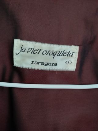 Abrigo capa diseño negro