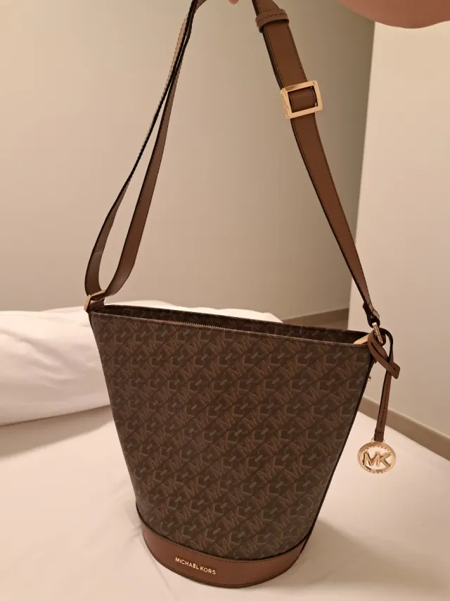 Bolso Michael Kors Marrón Monogram