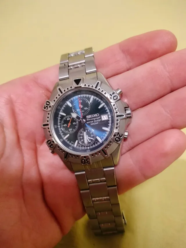 Reloj Seiko Cronógrafo Acero Inoxidable 100M