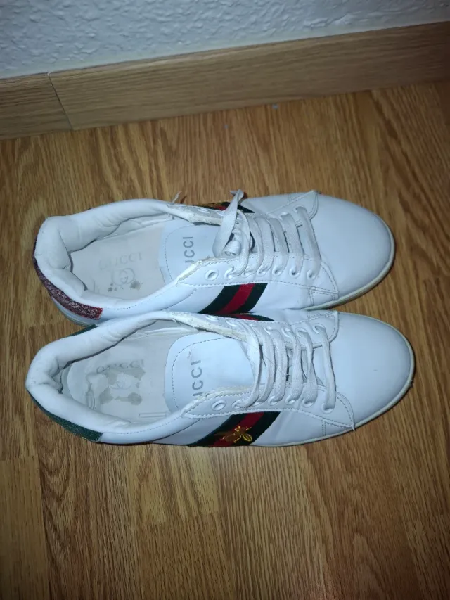 Zapatillas Gucci Blancas con Abeja