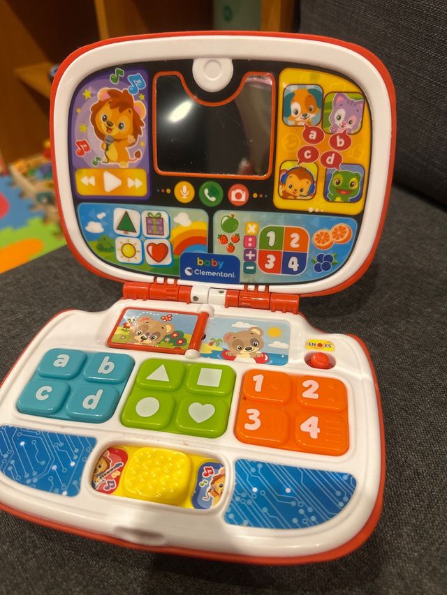 Ordenador portátil Clementoni para bebés