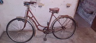 Bicicleta antigua de paseo
