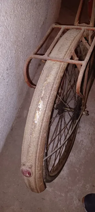 Bicicleta antigua de paseo