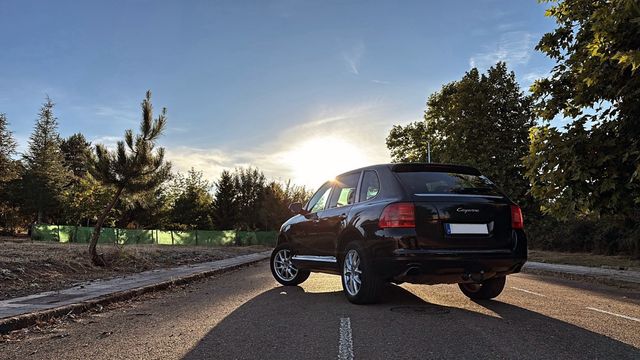 Porsche Cayenne 2004