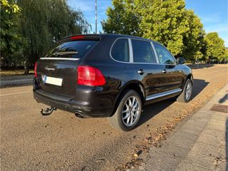 Porsche Cayenne 2004