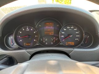 Porsche Cayenne 2004