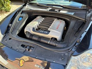 Porsche Cayenne 2004