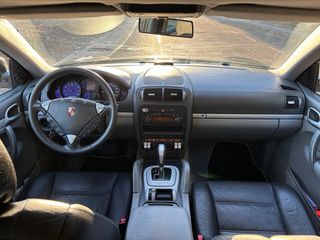Porsche Cayenne 2004