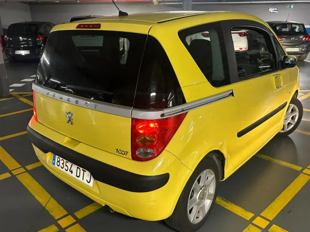 Peugeot 1007 1.4i REVISADO