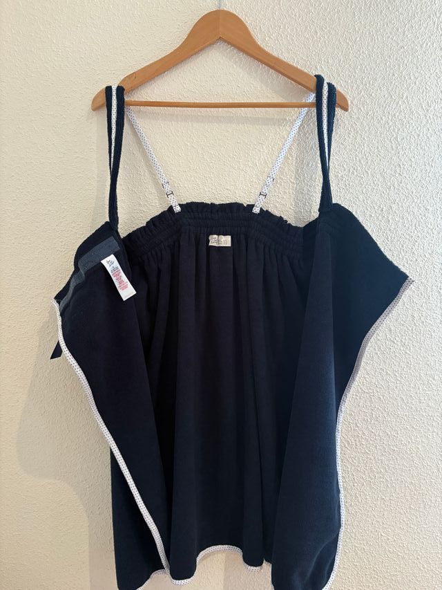 Vestido de toalla negro y blanco