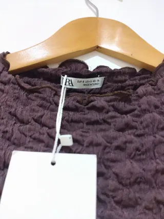 Camiseta Zara Marrón Texturizada