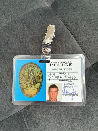 Prop Replica Tesserino LAPD Martin Riggs