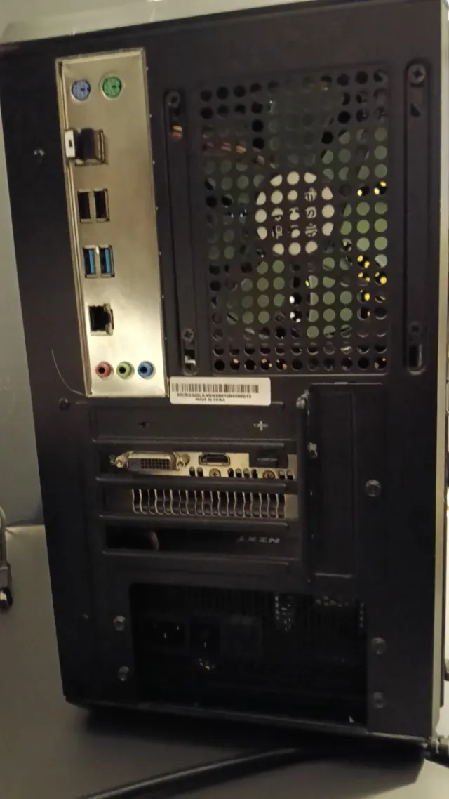 Ordenador Gaming Completo + Pantalla 24 BenQ + 2.1